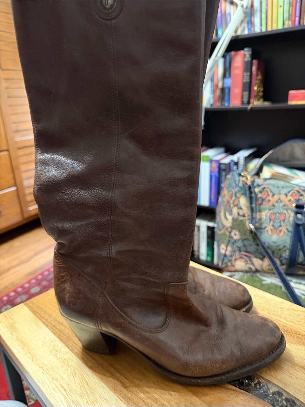 Frye Jackie Button 76575 size 10 Dark Brown Leather Heeled Riding Boot